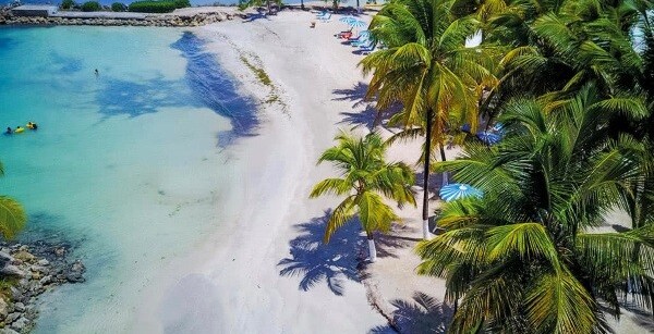 Autotour guadeloupe + hotel karibea amyris sainte luce