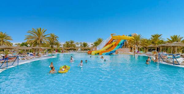 Club Jumbo Baya Beach Aqua Park Hôtel 3*