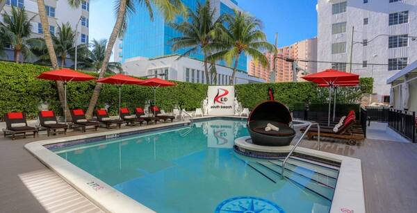 Red South Beach 3* sup