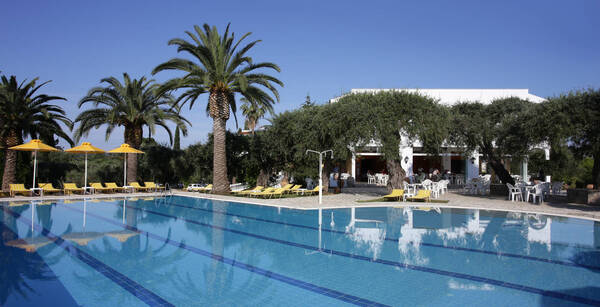 Paradise Hotel Corfou 3*