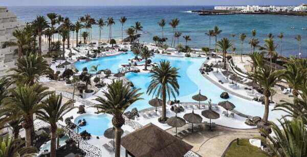 https://voyages.fram.fr/optiext/optiextension.dll?ID=hLKhGXiJKOmJVKmn8xB%2BCAYWaIuI9PfJcanyVawY1pK%2BhsfxUADD0b3FkKD6K54L6i7wEe9JvzUasAn2XQULPMFG_a304NNJrBLIJghs
