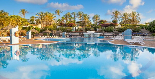 https://voyages.fram.fr/optiext/optiextension.dll?ID=hLKhGXiJKOmJVKmn8xB%2BCAYWaIuI9PfJcanyVawY1pK%2BhsfxUADD0b3FkKD6K54L6i7wEeJ9PJ3WsAn2XQULPMFG_a304NNJqIWOmMN5